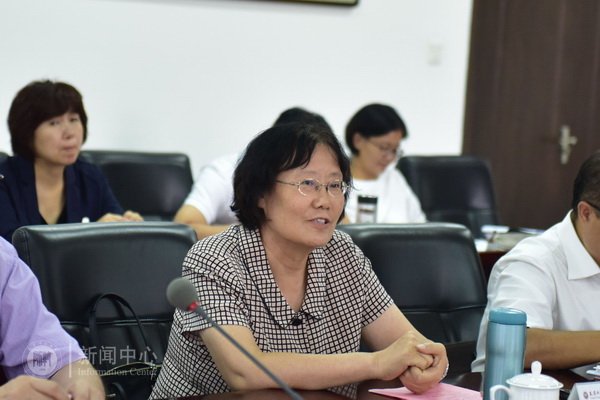 校工会等相关部门主要负责同志参加